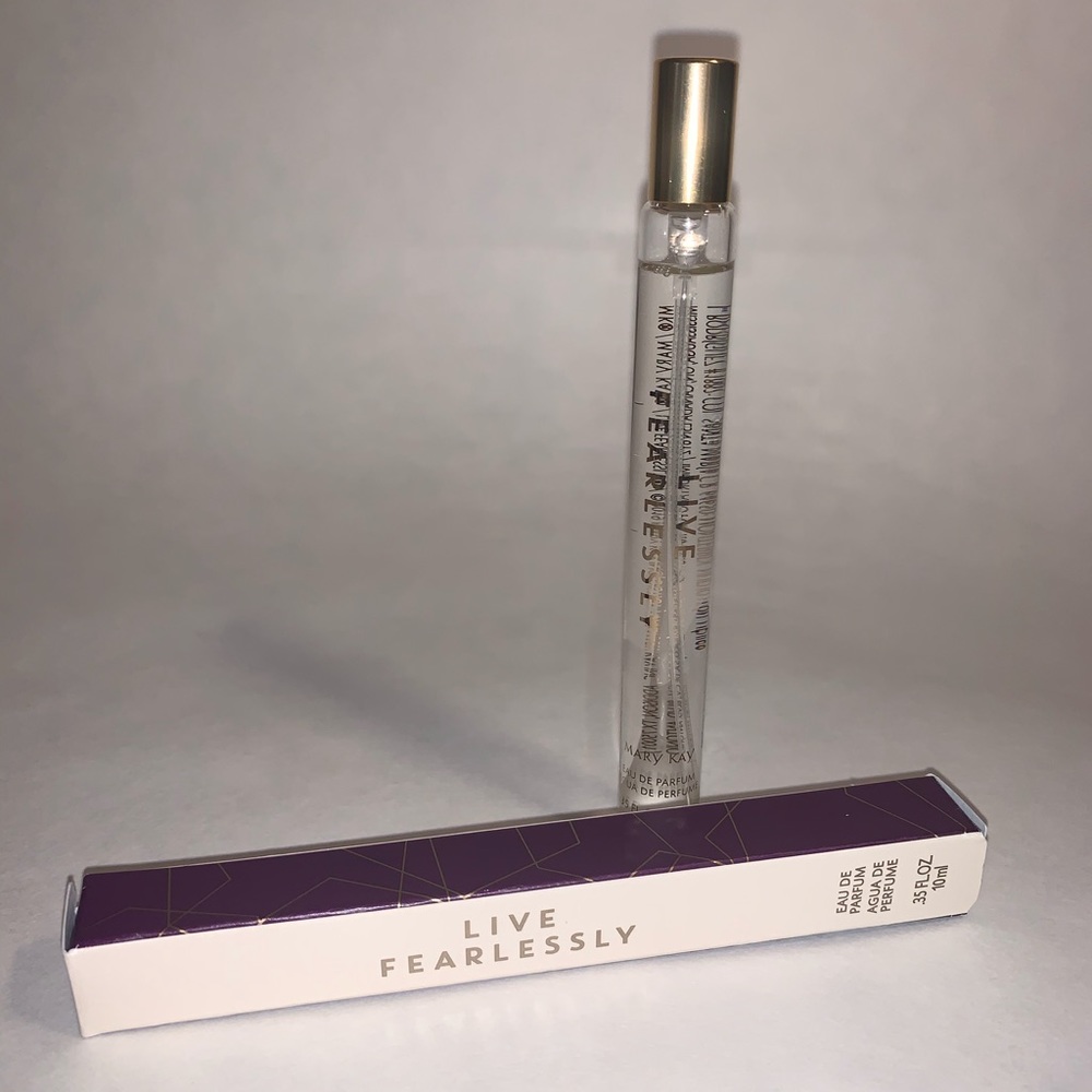 Mary kay live fearlessly parfume
